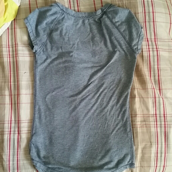 <<Aero Cozy Basic Tee>> - Picture 4 of 4